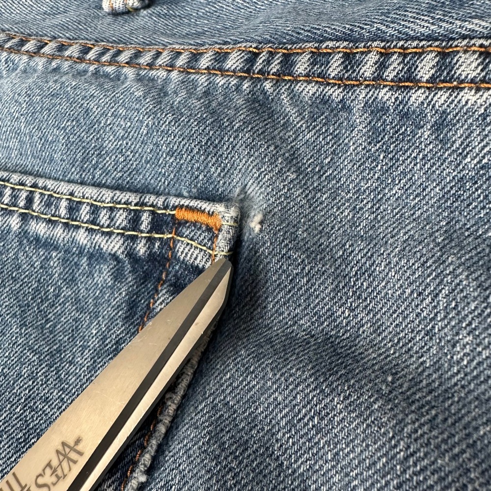 Levis 550 Jeans Mens 38x30 Blue Relaxed Fit Tapered Leg Denim Pants - Picture 6 of 14